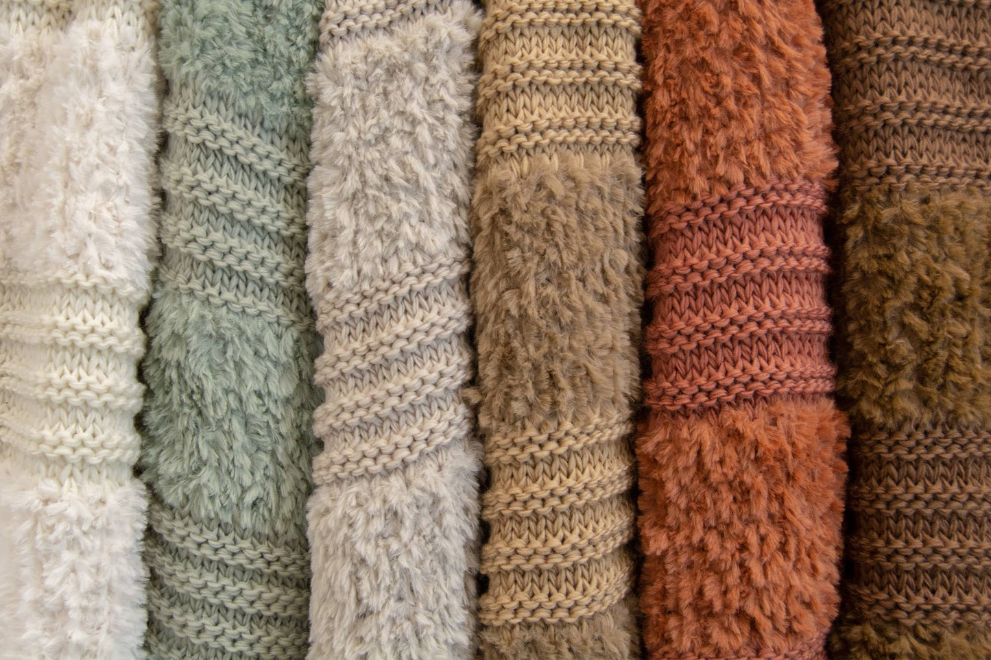 Throw/Blanket - Plush Knit 50x60": Camel