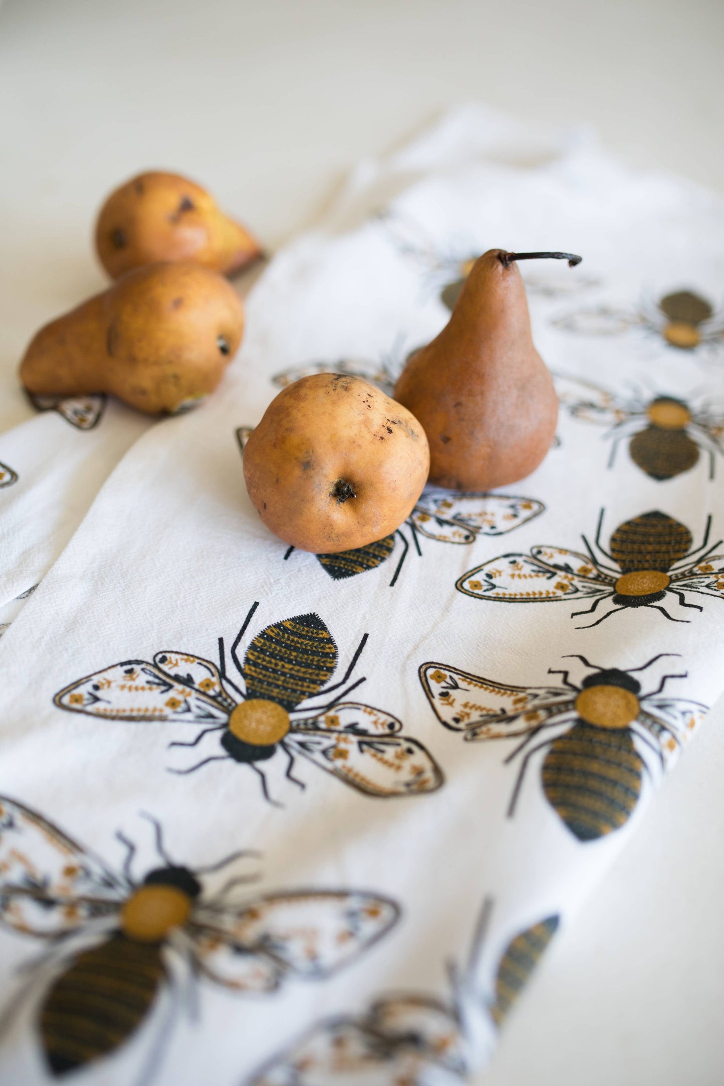 Gingiber - Bee Tea Towel