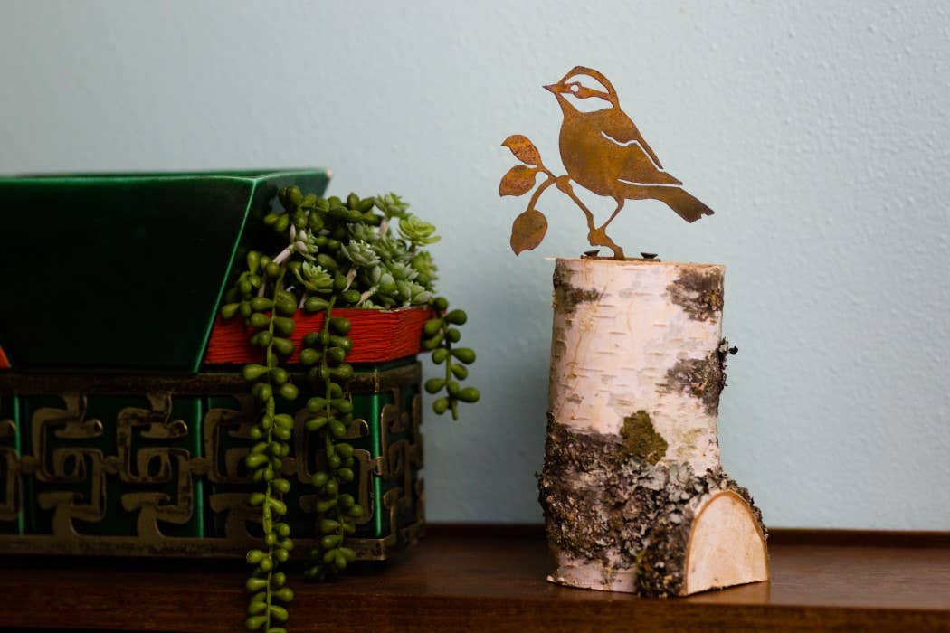 Elegant Garden Design - Black-Capped Chickadee Tab