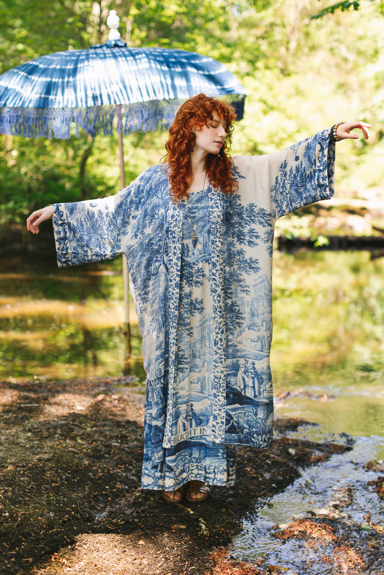 Market of Stars (USA) - Let The Light In Opera Duster Kimono Robe Blue Delft Toile 