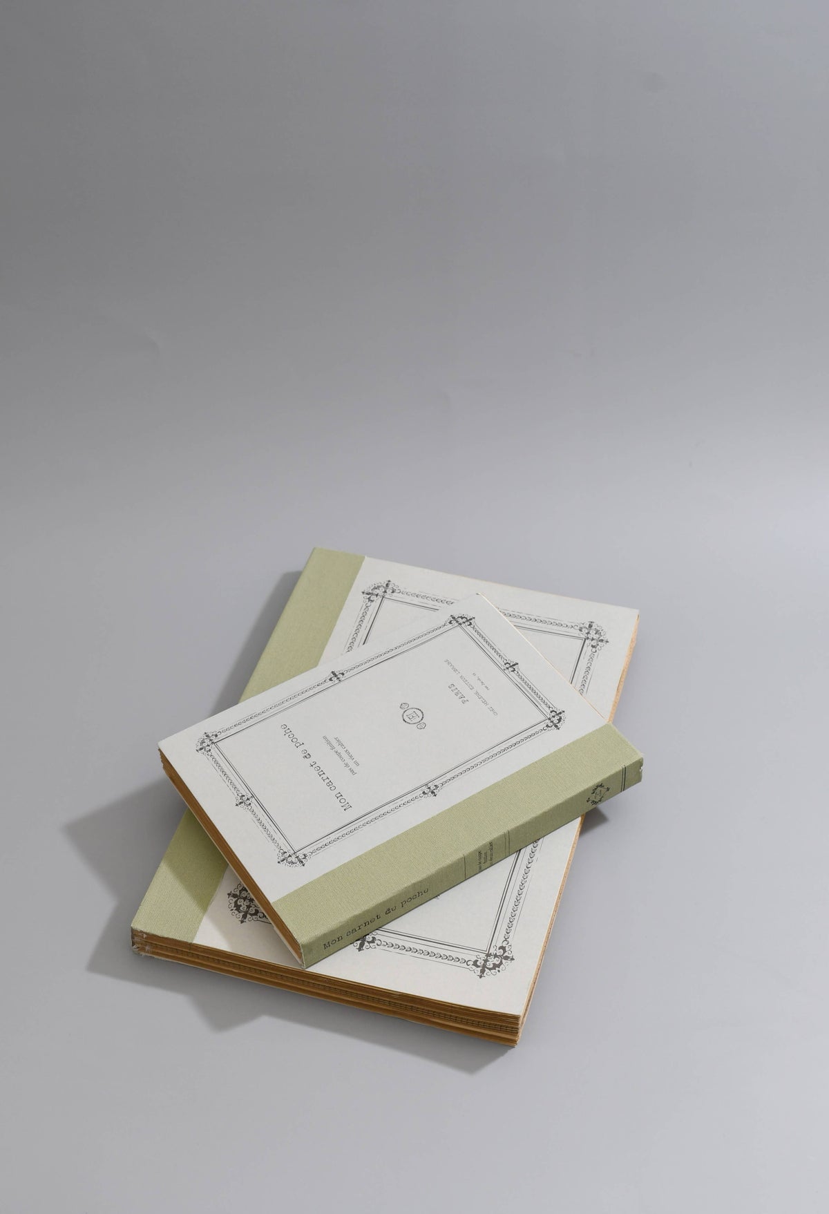 Petal & Flow - B5 Rough NoteBook: Diary | Vintage Style Journal 7"x10"