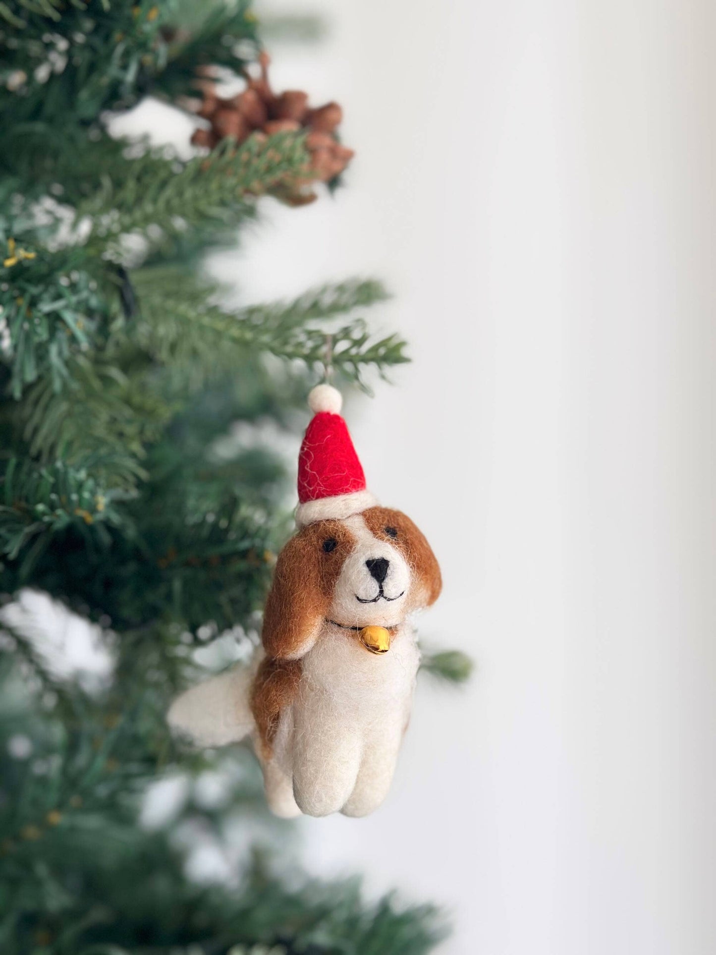 Deer Harbour Design - Felt Ornament - Cavalier King Charles Spaniel Dog: With Christmas Hat