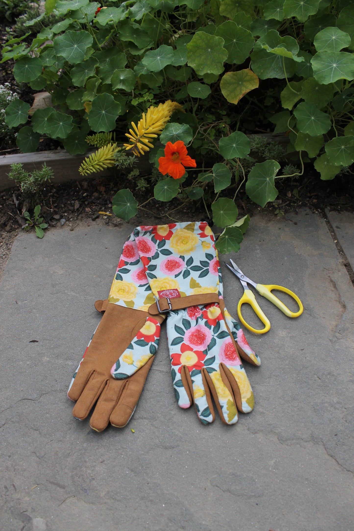 Heirloom Garden Arm Saver Glove